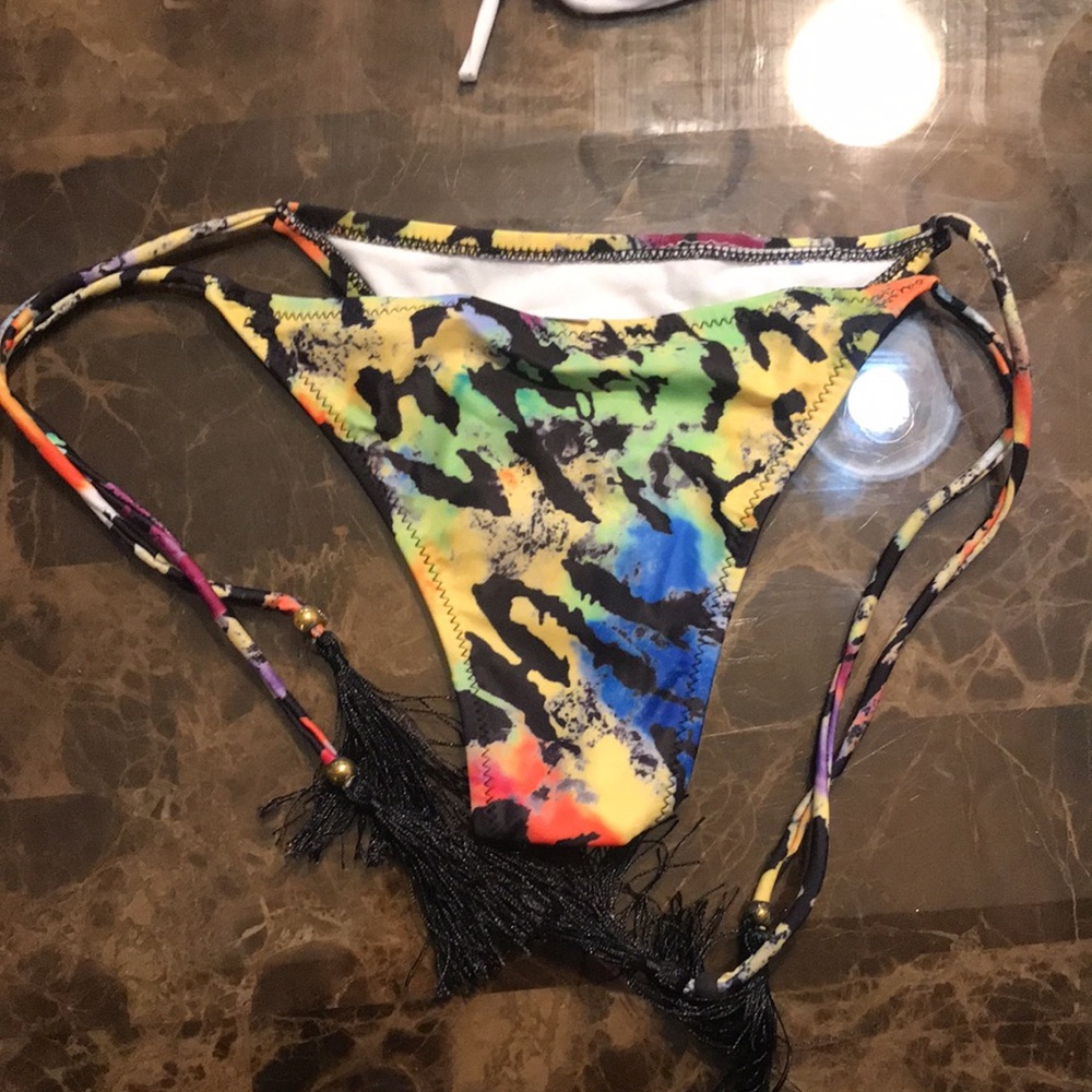 🎉Bottoms Colorful Animal Print Bikini! - Picture 4 of 4